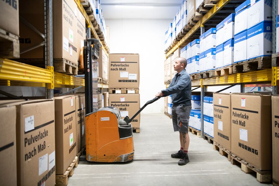 HASLER TRANSPORT AG - Logistik Staplerfahrer
