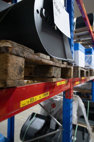 HASLER TRANSPORT AG - Logistik Palettenlager mit Barcode